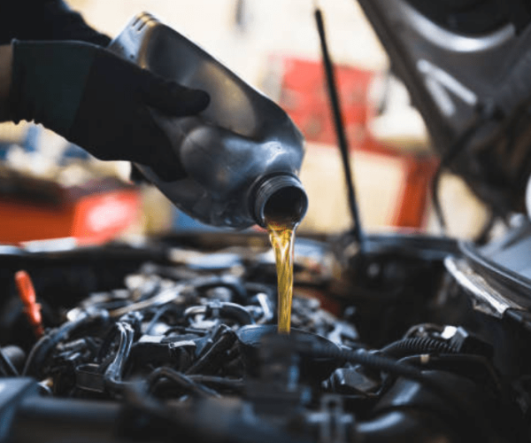Dlaczego ważne jest stosowanie wysokiej jakości olejów silnikowych?
