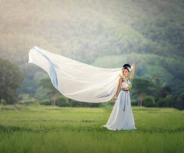 Wybór sukni ślubnej – na co zwrócić uwagę?